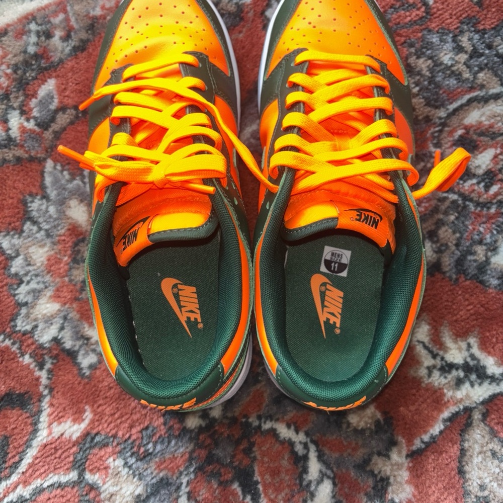 Nike Dunk Low Miami Hurricanes Men's Sneakers Size 11 DD1391-300